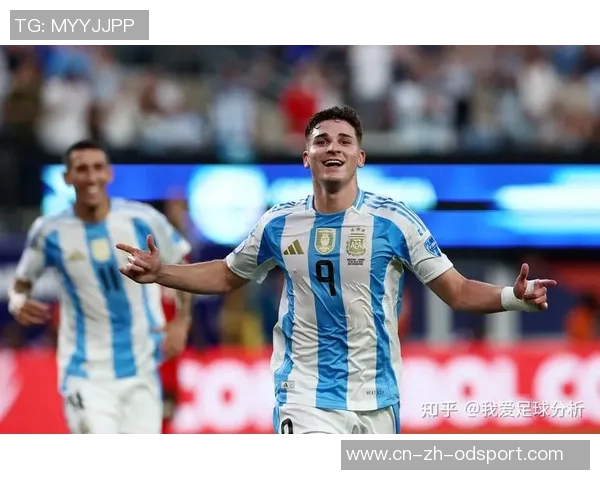 比利亚谈传统9号球员的未来与阿尔瓦雷斯的崛起