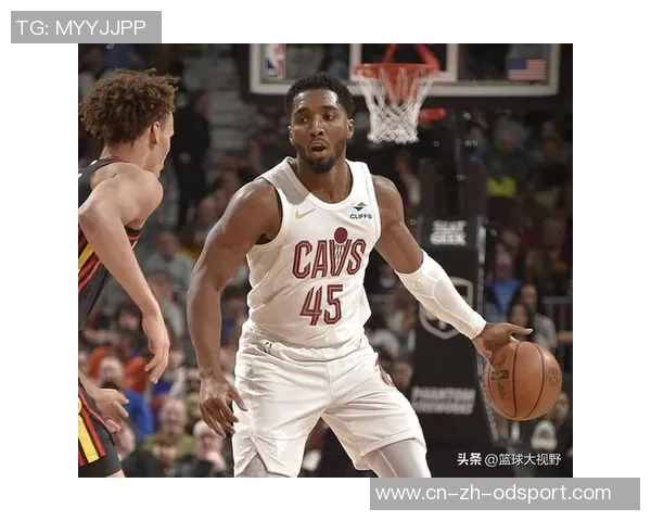 米切尔替补短暂出场六分钟投中两记三分无力回天球队遭遇失利