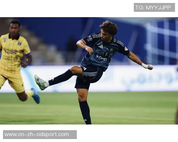 C罗生涯第961球精彩破门菲利克斯助攻展现默契配合 C罗生涯第961球精彩破门菲利克斯助攻展现默契配合